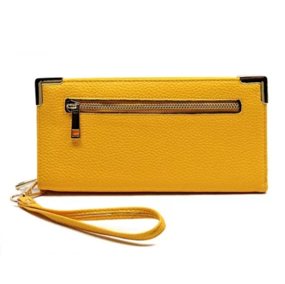 Wallet/wristlet in yellow